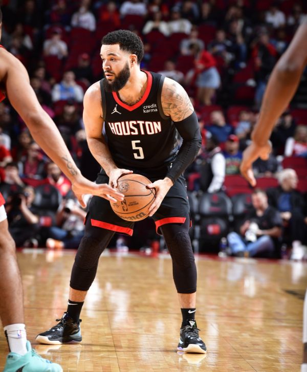 虽然人数多 虽然人数多