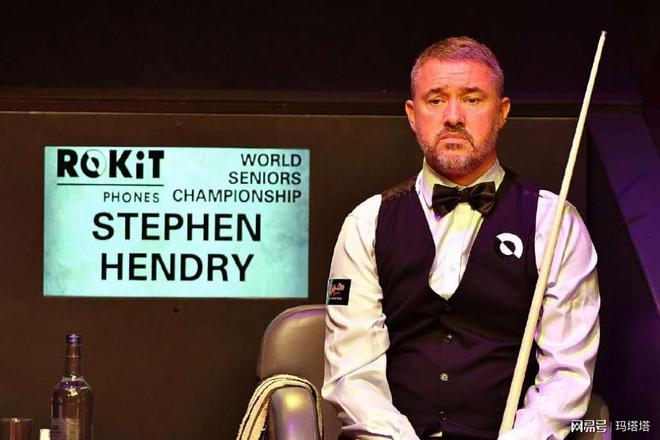 随着全球足 随着全球足